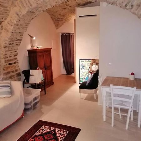 Studio Pietra E Charme Diano San Pietro 外观 照片