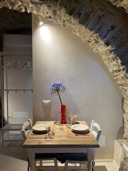 Studio Pietra E Charme Diano San Pietro 外观 照片