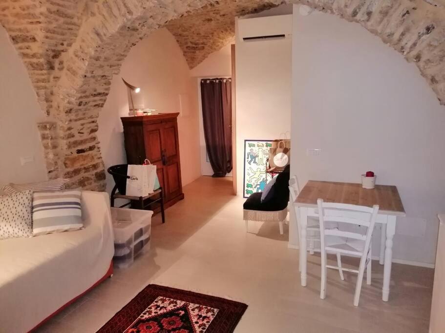Studio Pietra E Charme Diano San Pietro 外观 照片